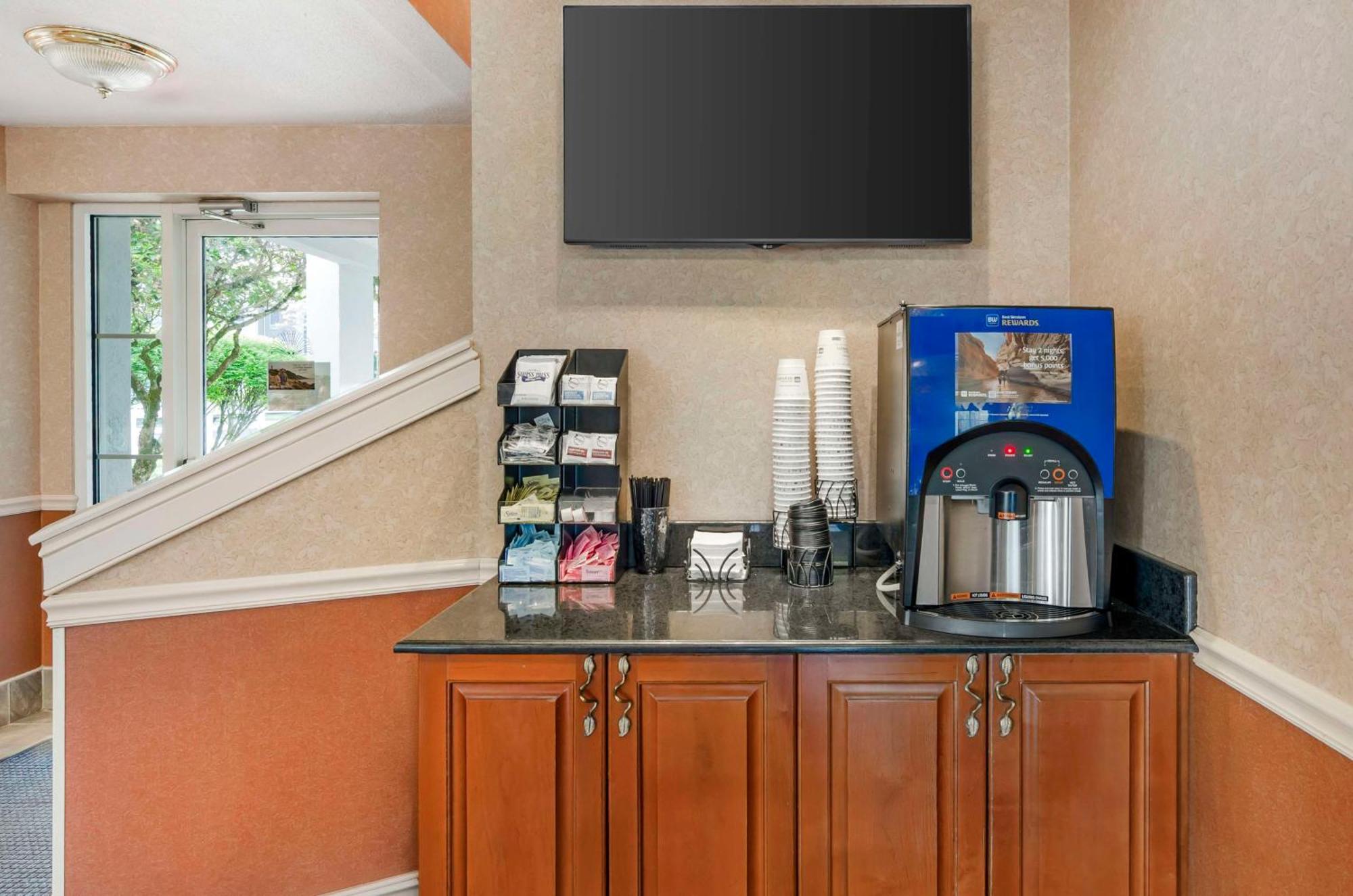 Best Western Lexington Inn Экстерьер фото
